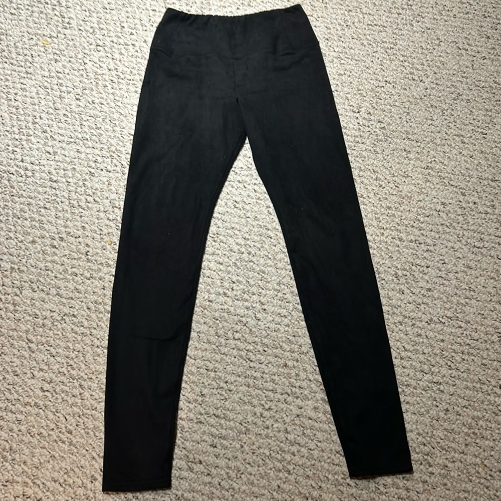 ARITZIA Wilfred Free Black Daria Suede leggings